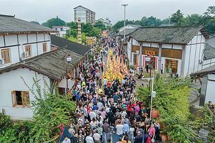 是致敬吗？菲利克斯霸气庆祝，复刻梅西在巴萨庆祝动作？